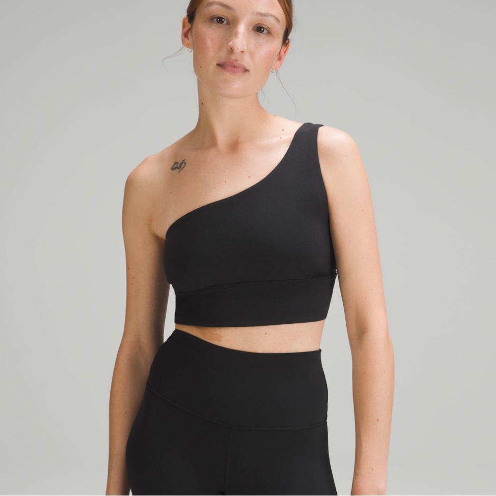 Asymmetrical align bra